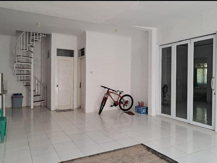 Villa Palm Hills Cilegon Exterior foto